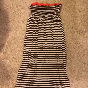 Women’s strapless midi dress